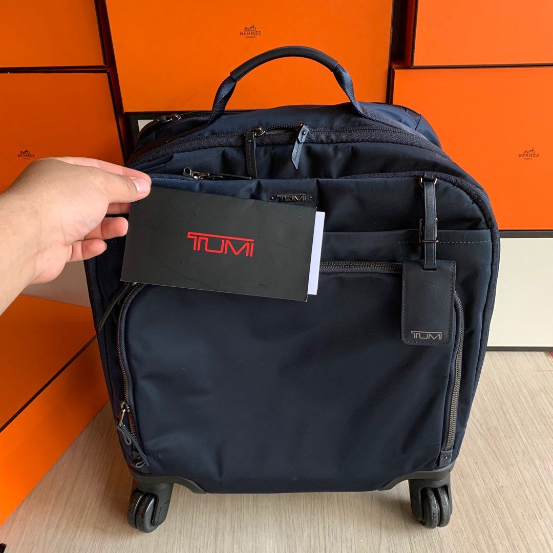 Tumi Voyageur Oslo Compact Carry on Cabin Barang Mewah Pakaian di Carousell