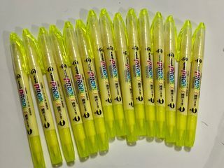Uni propus highlighter pens