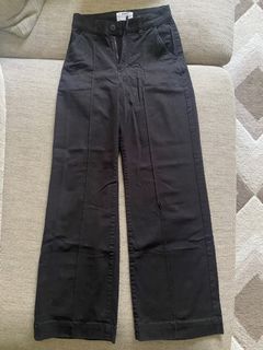 (Category: ) located in . Submitted by ashfapreloved (Listing ID 1301367456, Image 1). Description: .