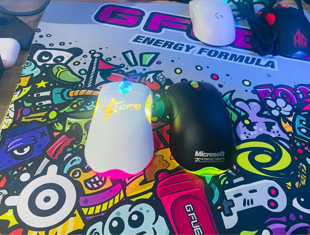 WIRELESS MICROSOFT 1.1 WITH SOFTWARE (Category: Mouse & Mousepads) located in Caloocan City. Submitted by lordjeff (Listing ID 1301376719, Image 1). Description: WIRELESS MICROSOFT 1.1 ❗️🔥 MACRO PLUG N PLAY 🔥 FOR SALE BRANDNEW (NEW LATEST ROUNDBOARD WIRELESS MICRSOFT 1.1 WITH SOFTWARE AND MACRO 🔥 • DPI 200 UP TO 10000 • POLLING RATE (125HZ/ 250HZ/ 500HZ/1000HZ/ •RGB 16.8M LED COLOR •MORE COLOR LED LIGHT EFFECT •MACRO NO RECOIL GATLING GUN AND 