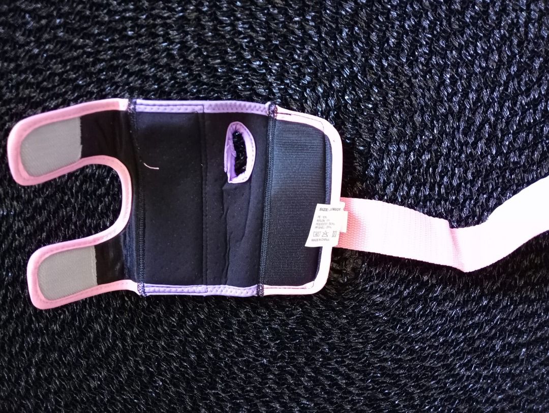 Wrist Guards by Impala | Junior-medium size (Category: Other Sports Equipment and Supplies) located in Baguio. Submitted by dammayschoice (Listing ID 1301415351, Image 3). Description: Impala Wrist Guards! 🛹🤲 📏 junior-medium size for a secure and comfortable fit 🆕 like new 🛴 protective gear for skateboarding, scooter, biking, and more .