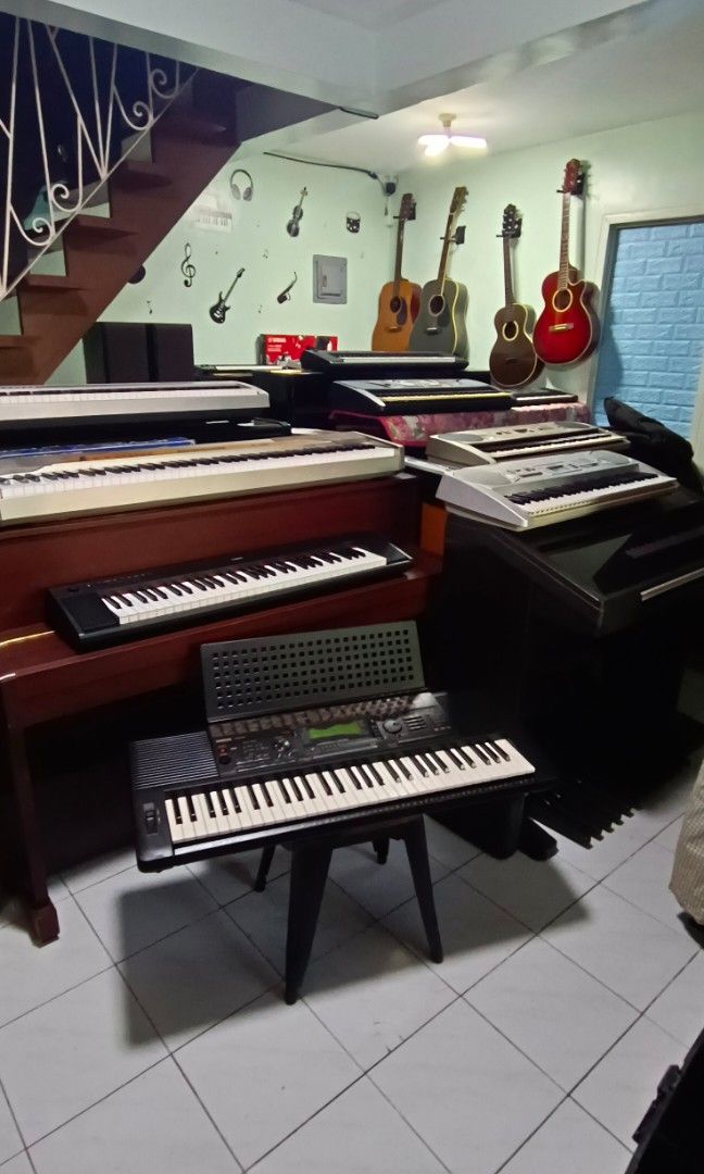 Yamaha psr620 keyboard piano (Category: Musical Instruments) located in Paranaque City. Submitted by yourhonorvoy (Listing ID 1301381644, Image 1). Description: 🤩🤩🤩 Yamaha psr620 keyboard 7.5k only With adapter(auto volt) With lyric stand 😭Issue😭 LCD Yung lang, LAHAT Gumagana Ng maayos. 🤩Fresh internal parts 🤩Ganda Ng tunog Neto (esp bass) 🤩Touch response 🤩Built in sustain 👍Payment thru cash, bank transfer or gcash 🚚We do shipping👍via