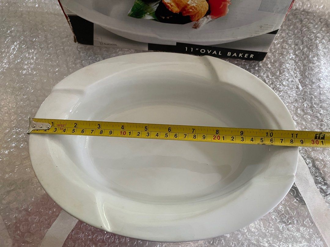11-inch Ceramic Bakeware (Category: Bakeware) located in Quezon City. Submitted by kitchella.ph (Listing ID 1306068099, Image 1). Description: 11-inch Oval bakeware. Brand new, never used. Ceramic. Payment via BPI or GCash. Pick-up in Quezon City (near Puregold Mindanao Avenue) via Grab, Lalamove, etc. Courier fee c/o buyer..