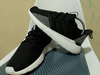 (Kategori: ) berada di . Dikirim oleh sepatuku.idi (ID iklan 1306134064, Gambar 1). Deskripsi: .