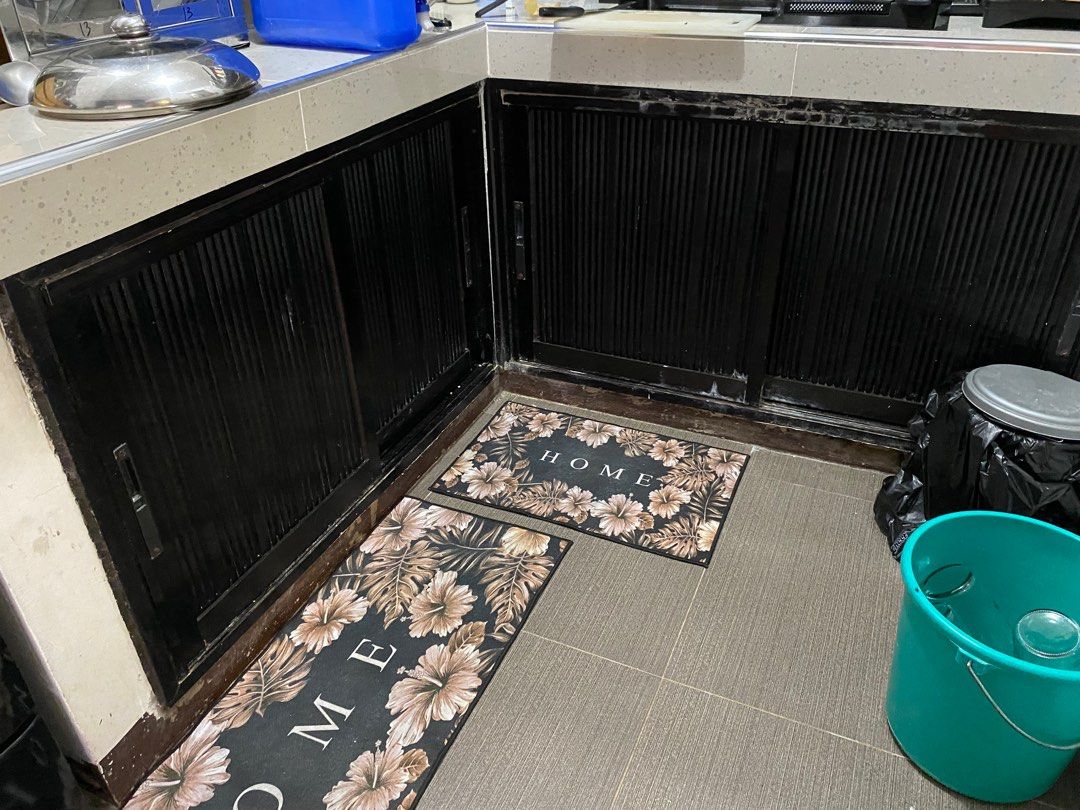 Aluminum sliding door kitchen cabinets (Category: Shelves, Cabinets & Racks) located in Rodriguez. Submitted by cyrus0207 (Listing ID 1306053957, Image 1). Description: 4 doors (sliding aluminum) cabinet Dark chocolate brown color Rfs: change of theme/motif.