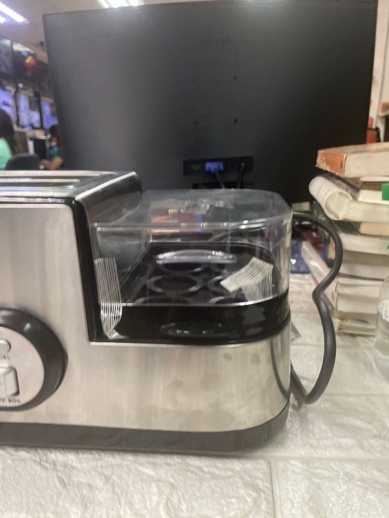Anko 4 in 1 Breakfast Maker (Category: Breadmakers) located in Pasay City. Submitted by enrico_appliances (Listing ID 1306093042, Image 2). Description: No issue at all Complete 220v ready to use Pm for more details With box and manual.