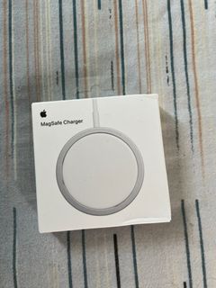 AUTHENTIC Magsafe charger