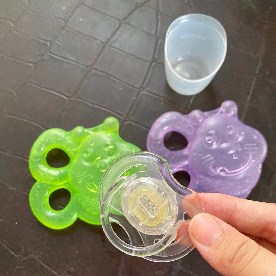 Baby Pacifier Teething Set (Category: Weaning & Toddler Feeding) located in Taguig. Submitted by awishibear (Listing ID 1306127869, Image 3). Description: Take all for ₱50 Please wash and sterilize before using. .
