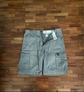 Baggy Levi’s Workwear Cargo Shorts