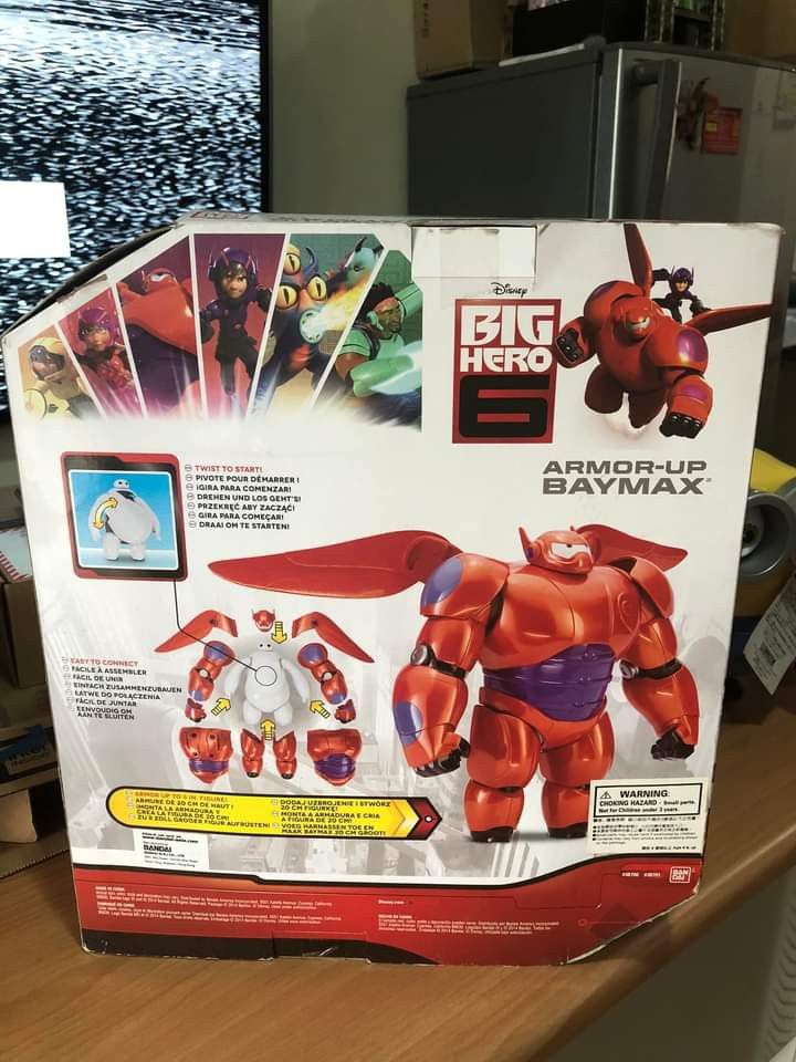 Baymax robot (Category: Figurines & Statues) located in Pasig City. Submitted by mick650 (Listing ID 1306157888, Image 2). Description: Disney Big Hero 6 Movie Armor Up BAYMAX Robot Action Figure Bandai Toy.