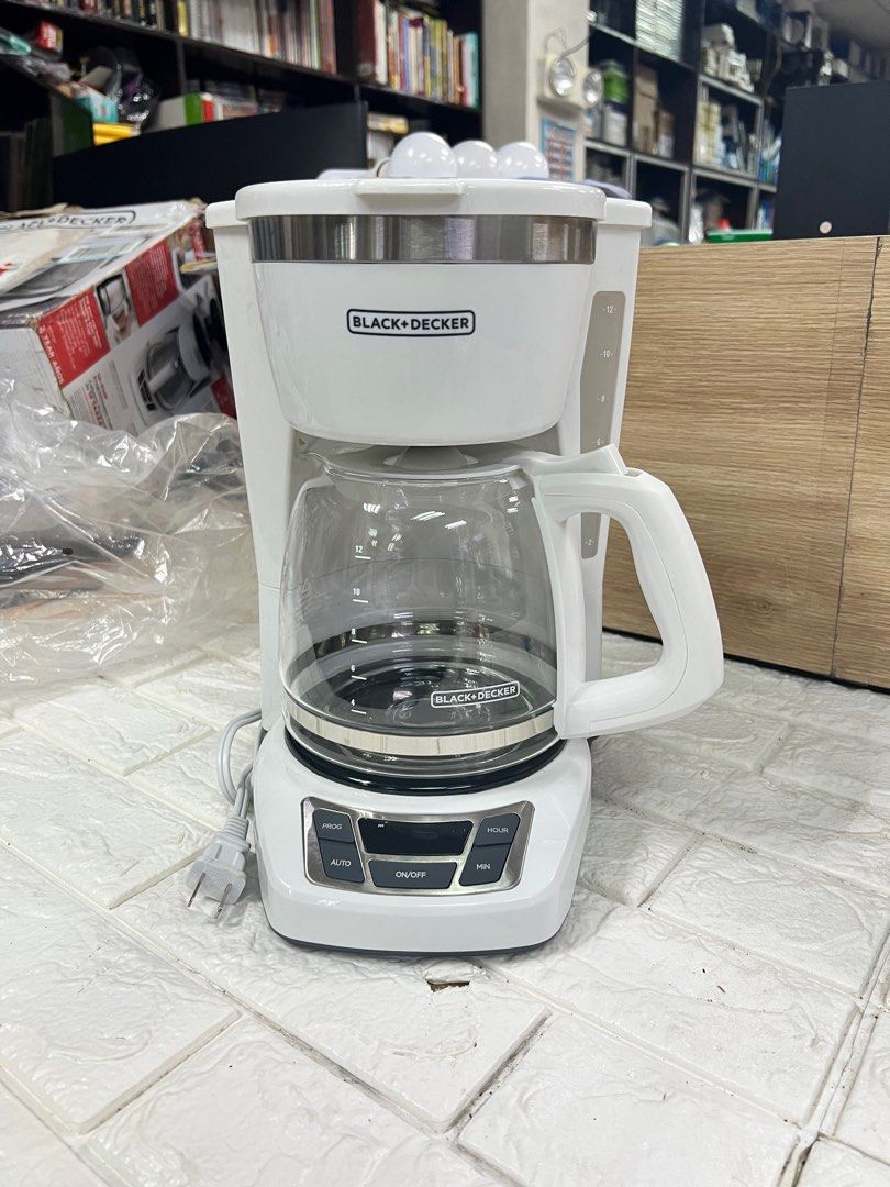 Black+Decker Programmable 12 cup Coffeemaker (Category: Coffee Machines & Makers) located in Pasay City. Submitted by meostore (Listing ID 1306046537, Image 1). Description: 110v, needs step down transformer to use 12 cups coffee maker with box complete accessories no issue .