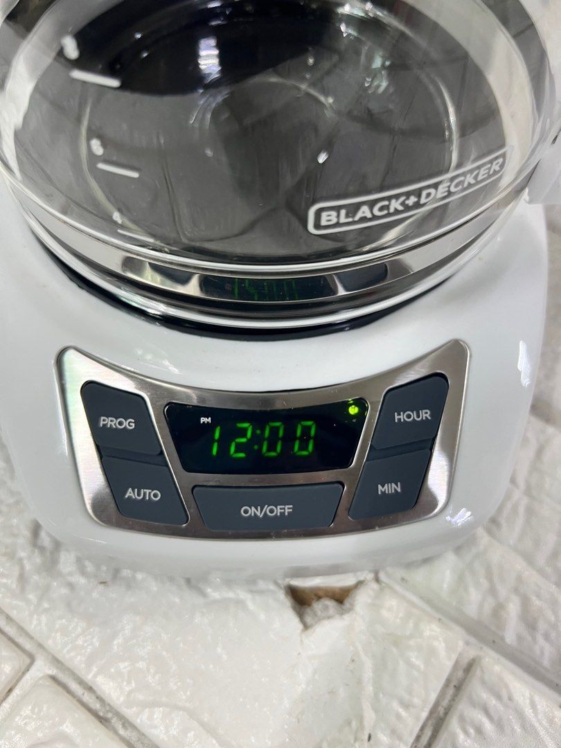 Black+Decker Programmable 12 cup Coffeemaker (Category: Coffee Machines & Makers) located in Pasay City. Submitted by enrico_appliances (Listing ID 1306067436, Image 2). Description: 110v, needs step down transformer to use 12 cups coffee maker with box complete accessories no issue.
