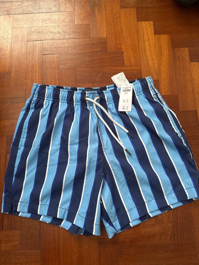 A&f shorts online