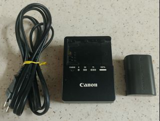 Canon battery charger with battery pack