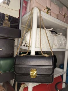 CHARLES & KEITH SLING BAG