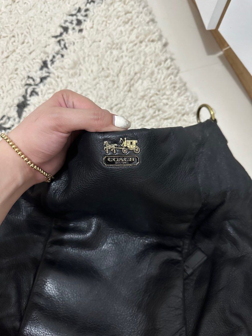 COACH HOBO BAG BLACK LEATHER GOLD HARDWARE (Category: Luxury Bags & Wallets) located in Pilar. Submitted by carlated_couture (Listing ID 1306129910, Image 1). Description: COACH HOBO BAG BLACK LEATHER GOLD HARDWARE US box FREE shipping anywhere in th PH.