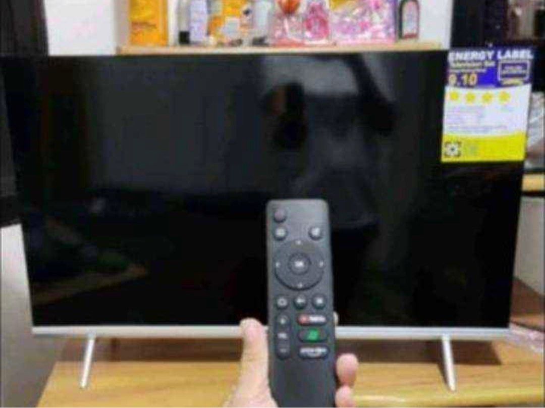 COOCAA (Category: TV) located in Marikina City. Submitted by jzzy_kt (Listing ID 1306108882, Image 3). Description: COOCAA 32” smart TV RFS- Decluttering.
