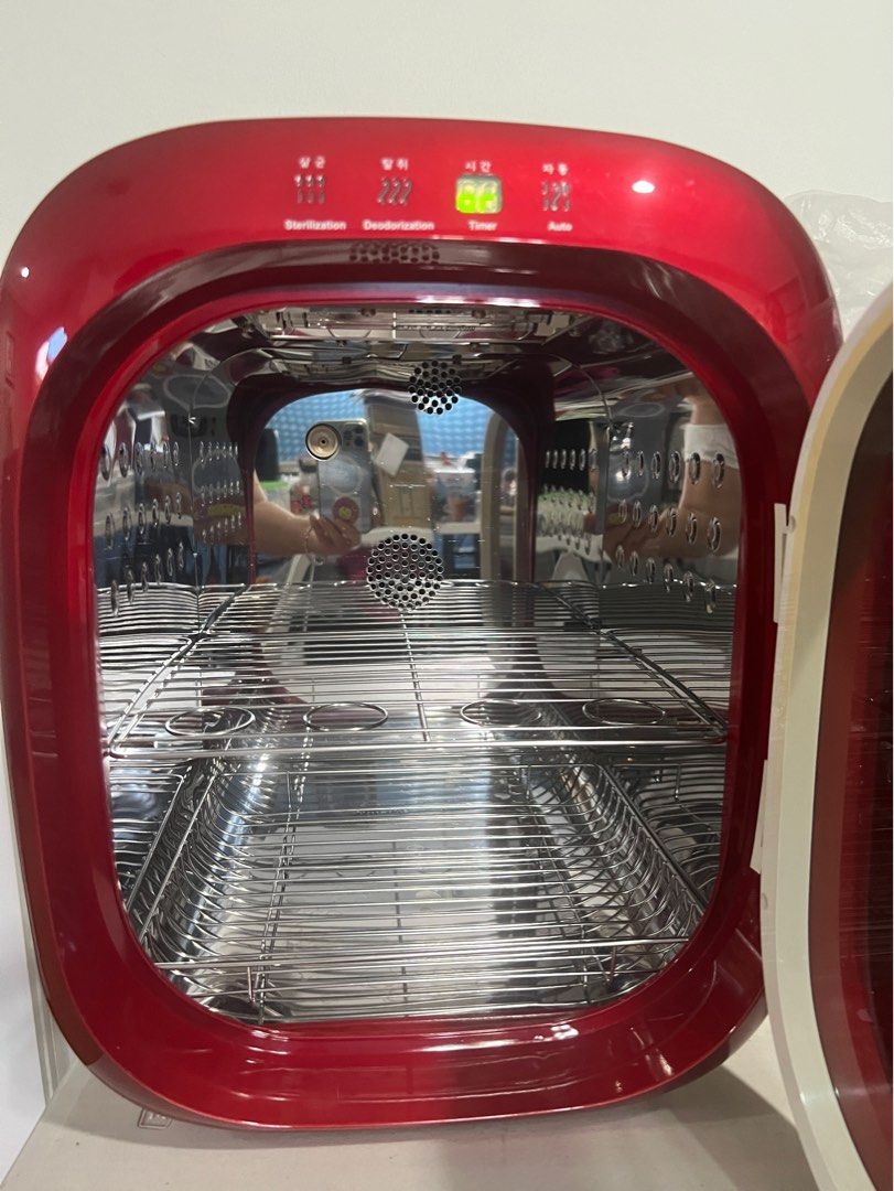 Ecomom Sterilizer (Category: Breastfeeding & Bottle Feeding) located in San Juan City. Submitted by addieandmatty (Listing ID 1306133484, Image 2). Description: Bought 2016 Good condition.
