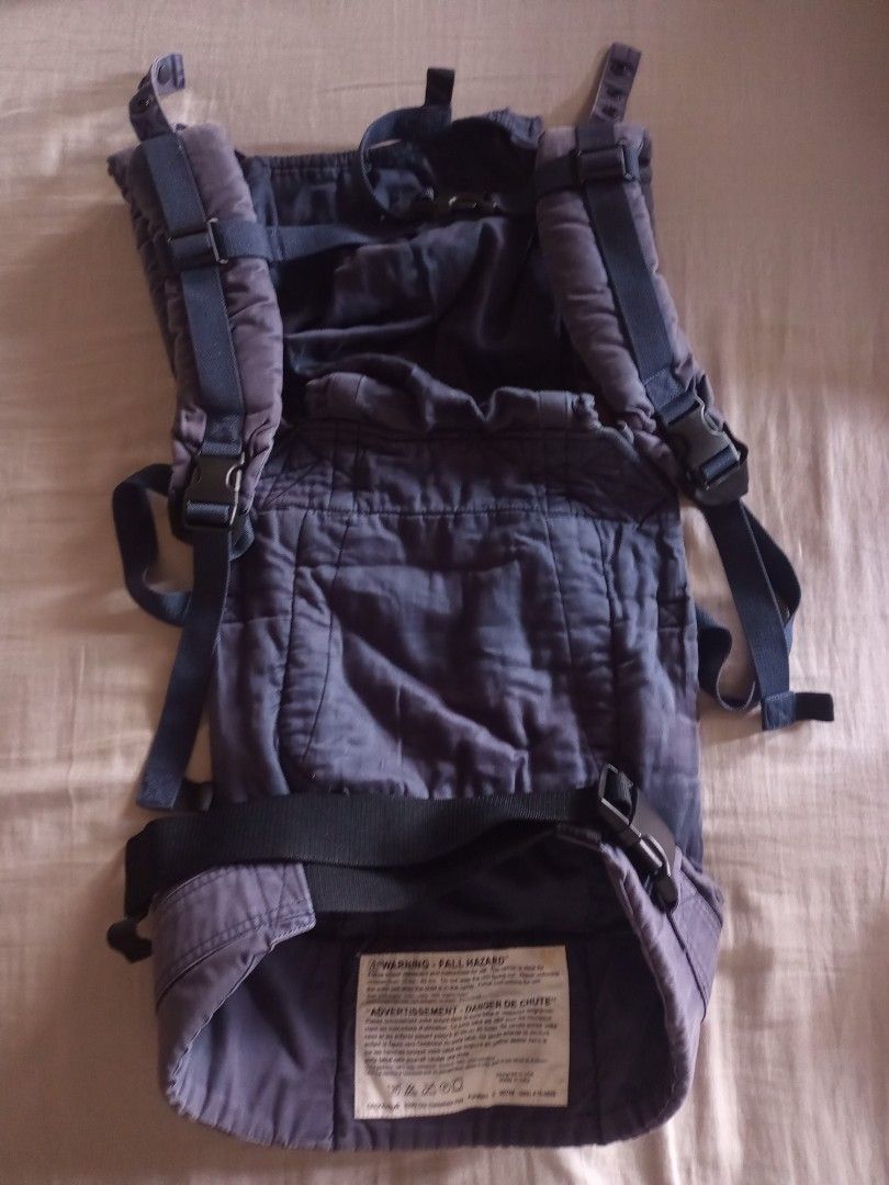 Ergobaby Organic (Category: Carriers & Slings) located in Manila. Submitted by myclosetraiders.ph (Listing ID 1306020789, Image 2). Description: ❗️FOR SALE❗️ Ergobaby Organic Carrier 15-40lbs *Preloved/ In excellent condition no damage Php: 1,150 (NEGOTIABLE) Loc: Qc Mop: Gcash/Bpi Del: Grab/Lalamove *SF to ve shouldered by the buyer.