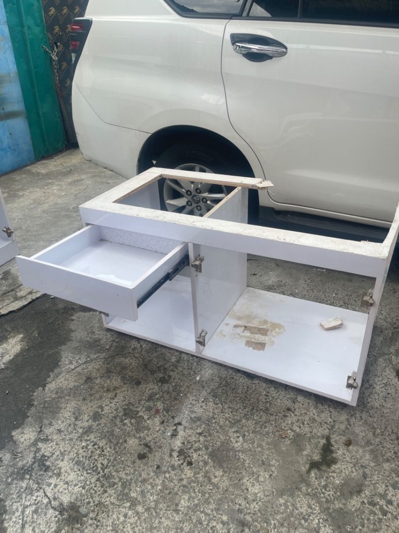 For sale : Slightly Used Modular Kitchen Cabinet Set with and Granite ...