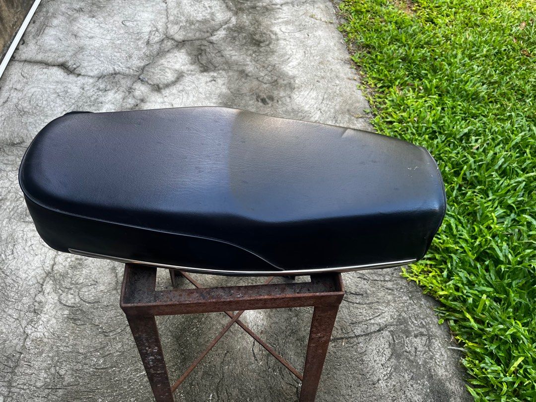 Honda TMX 125 Stock seat Motorbikes Motorbike Parts Accessories Body Parts and Accessories on Carousell