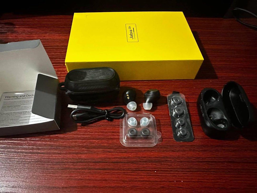 Jabra Elite Active 75t (Category: Earphones) located in Makati City. Submitted by marcheu (Listing ID 1306112319, Image 2). Description: Black Jabra Elite Active 75t Inclusions: - External Case - Extra unused Spin Fit eartips - Original eartips with different sizes Original eartips not used Best for working out In good condition Original.