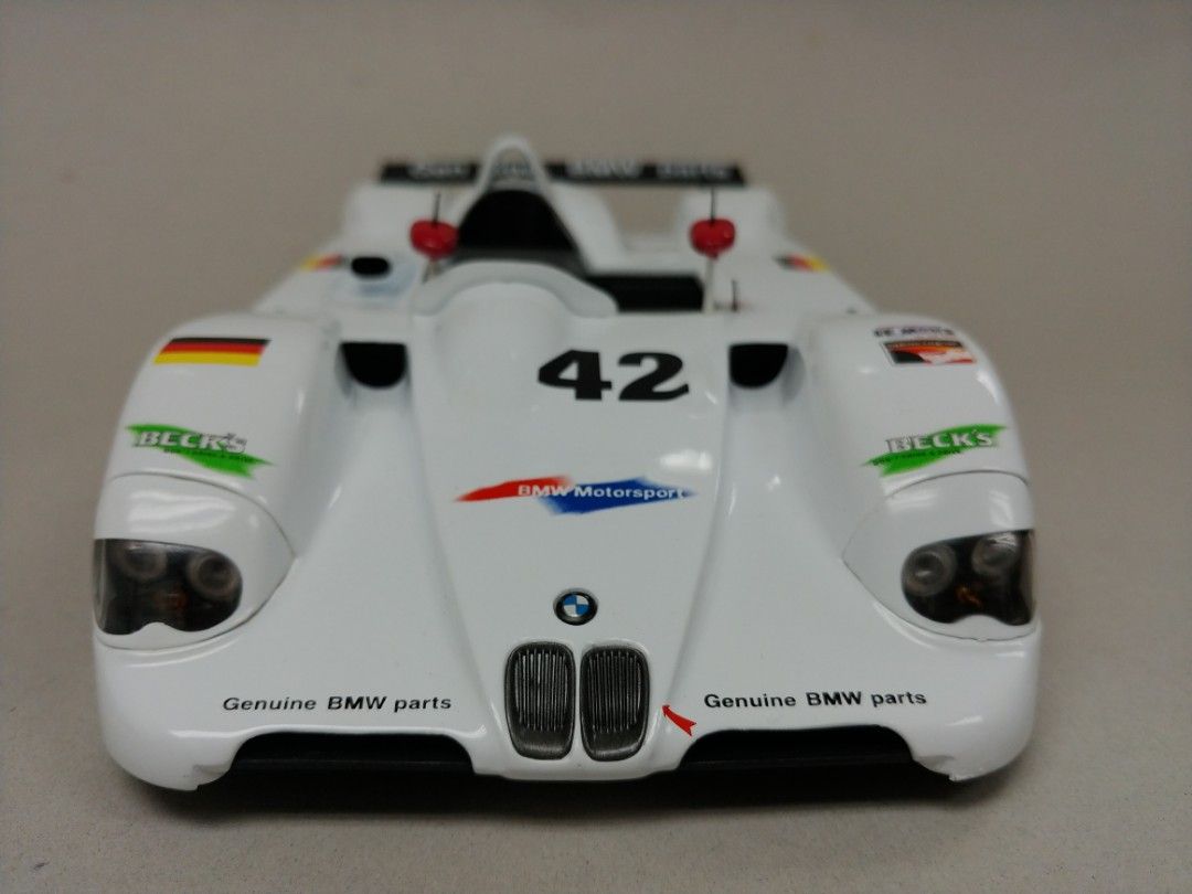 BMW V12 LMR by Maisto in 1:18 scale ...