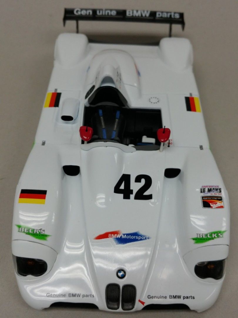 Kyosho 1:18 BMW V12 LMR #42 合金模型