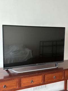 LG 43in Smart TV
