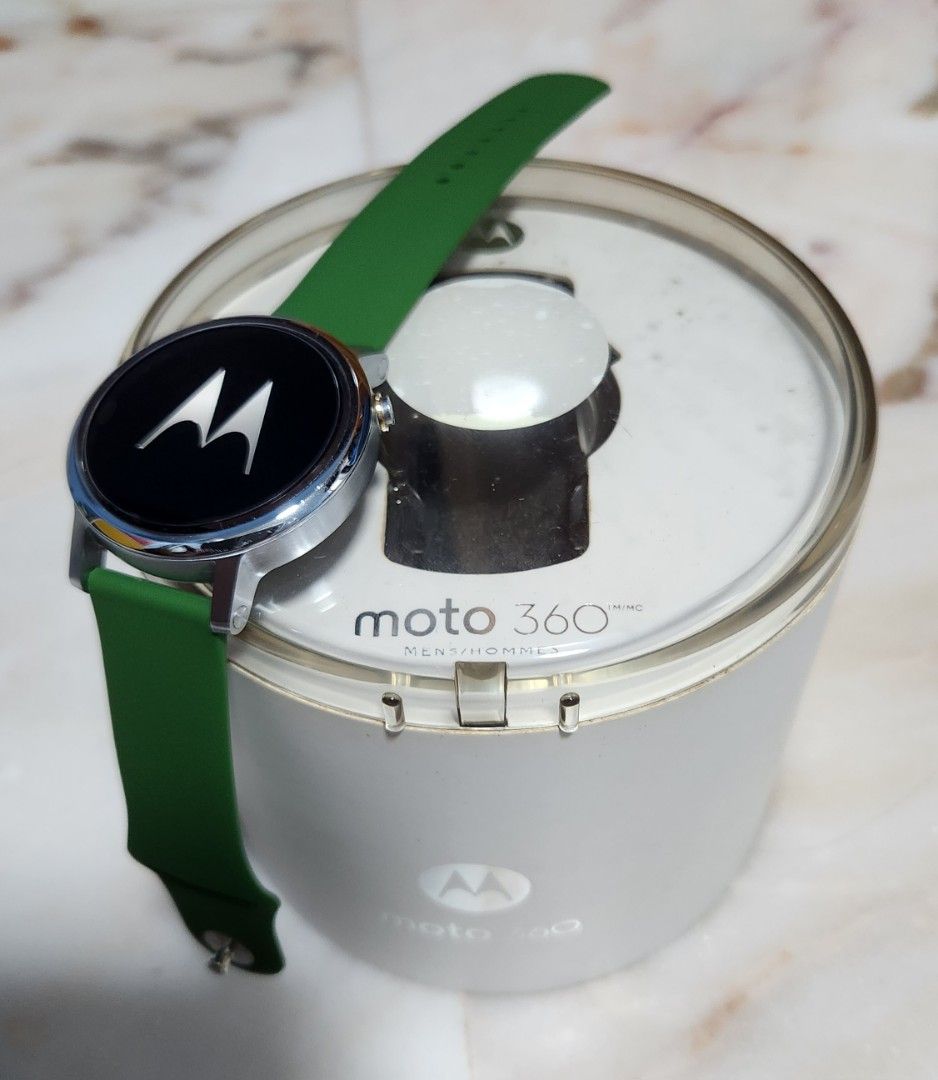 Moto 360 Gen 2 Lightly used