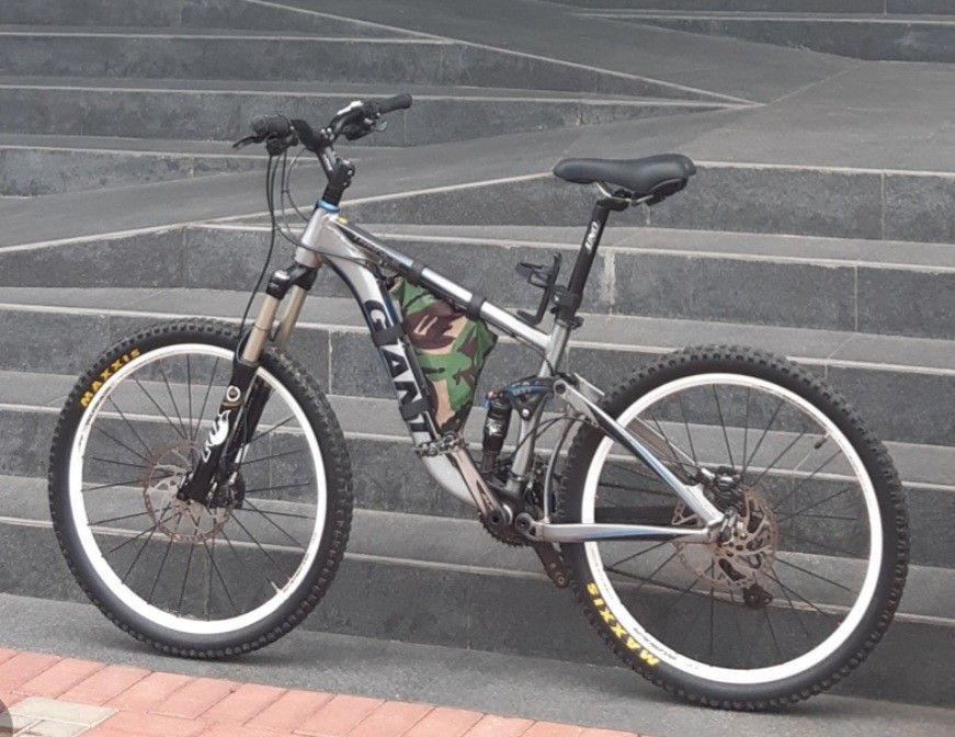MTB Giant Trance X 26 Olah Raga Sepeda di Carousell