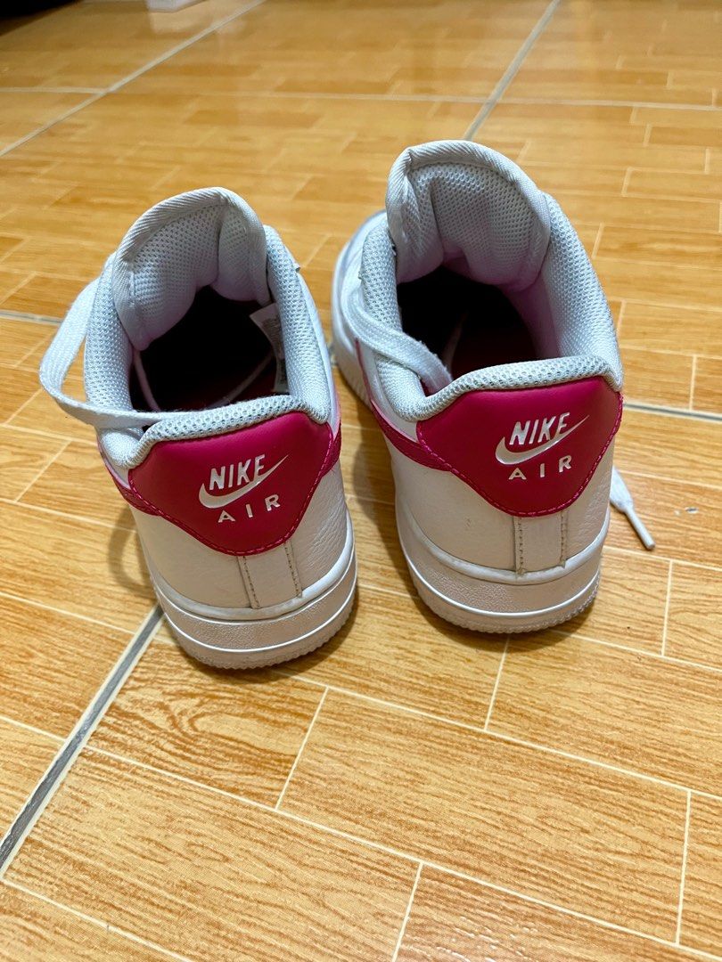Nike Air Force 1 US 7 Women (Category: Sneakers) located in Mandaluyong City. Submitted by ramos10 (Listing ID 1306120789, Image 3). Description: Original Decluttering Size 24cm .