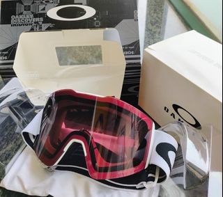 （分類：）位於 。 由 snowboardfans 提交（商品編號 1306036921，圖片 1）。簡介： 。