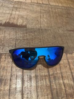 (Category: ) located in . Submitted by declutteringgems (Listing ID 1306111944, Image 1). Description: .