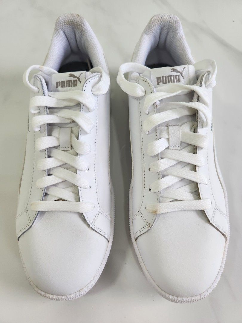Puma smash trainers in white store