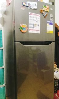 RUSH!! LG refrigerator