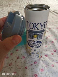 Tokyo starbucks
