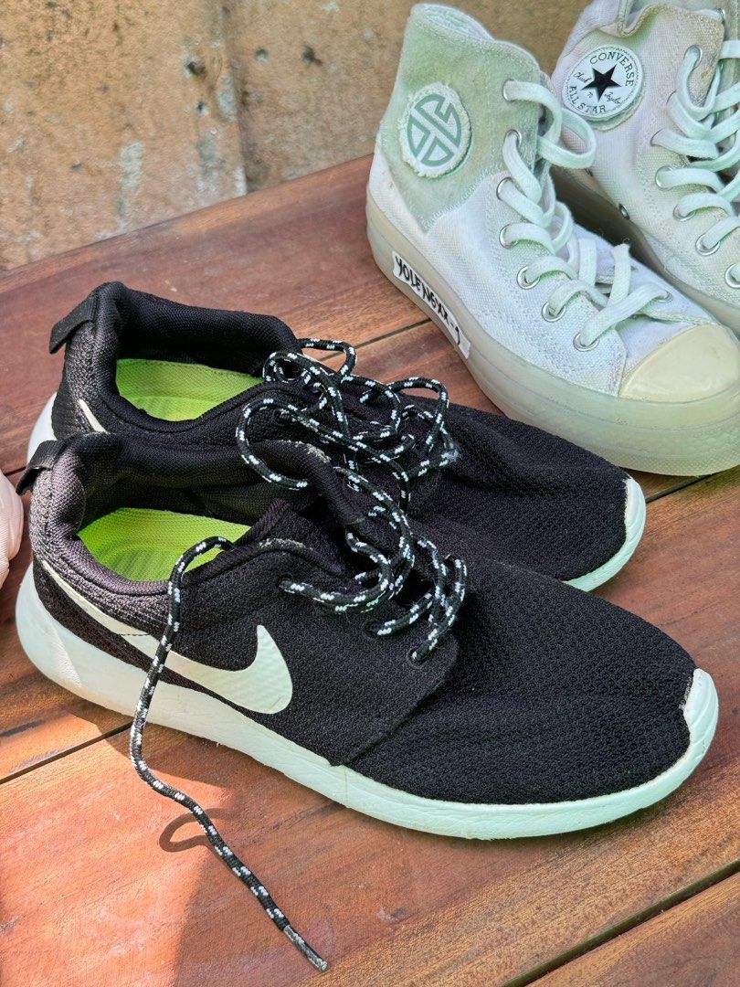 Ukay shoes (Category: Sneakers) located in Cavite. Submitted by lenggutierrez2201 (Listing ID 1306035089, Image 3). Description: 450 per pair Manage your expectations as this is from Ukay..