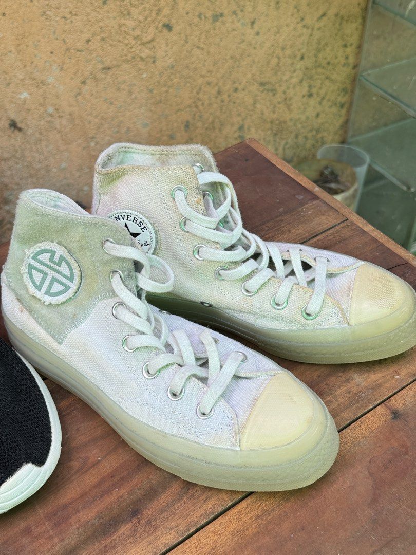 Ukay shoes (Category: Sneakers) located in Cavite. Submitted by lenggutierrez2201 (Listing ID 1306035089, Image 2). Description: 450 per pair Manage your expectations as this is from Ukay..