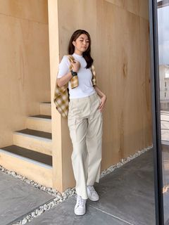 available: UNIQLO Wide Straight Cargo Pants Off White/Natural