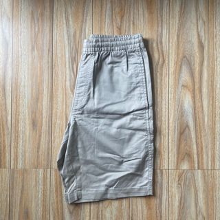 UniQlo Khaki Shorts