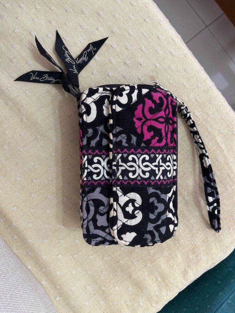 Vera bradley black wristlet hot sale