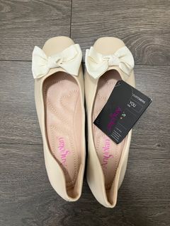 Women’s Bow Flexible Soft Doll Shoes Size 6