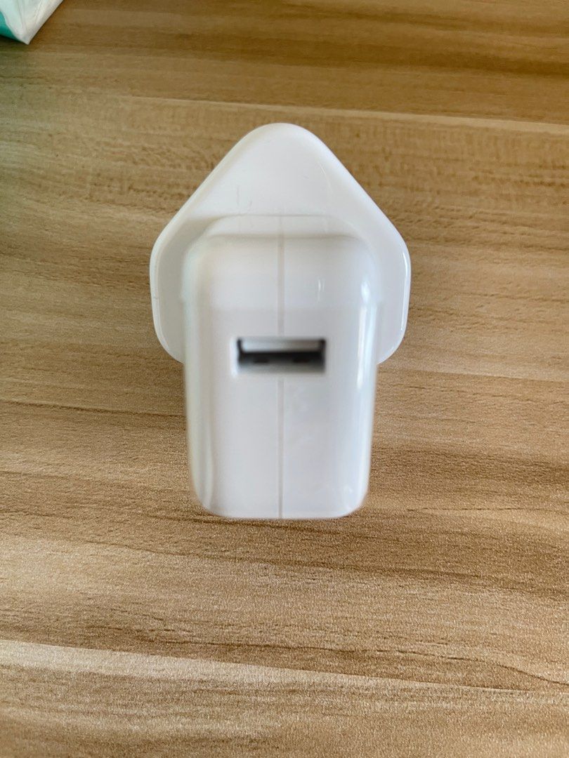 Authentic Apple cable plug (Category: Other Mobile & Gadget Accessories) located in Singapore. Submitted by dizztoki (Listing ID 1306290751, Image 3). Description: Brand new.