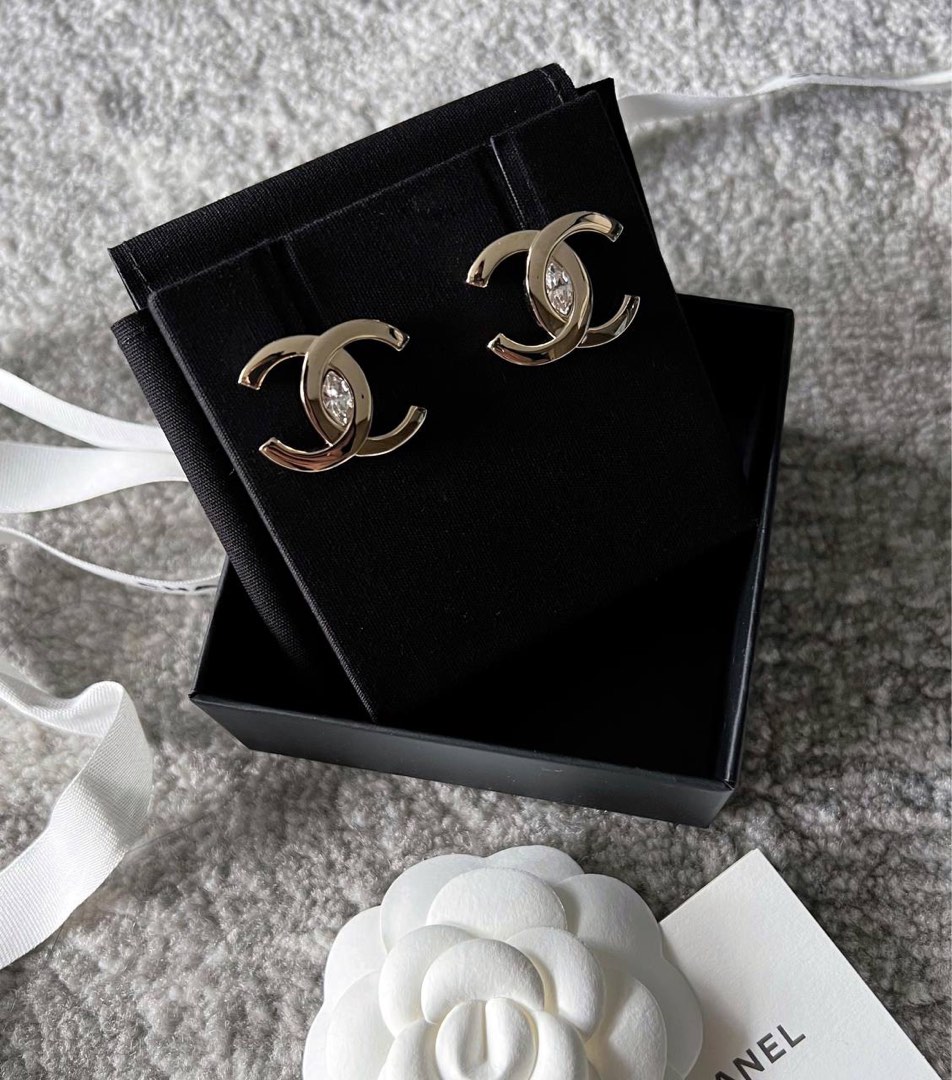 Authentic Chanel earrings Like New In box