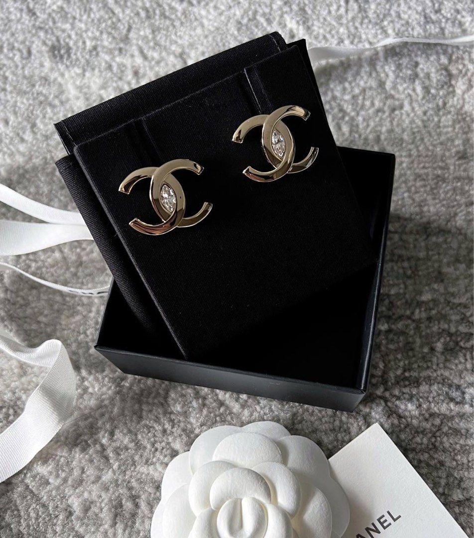 Authentic Chanel earrings Like New In box