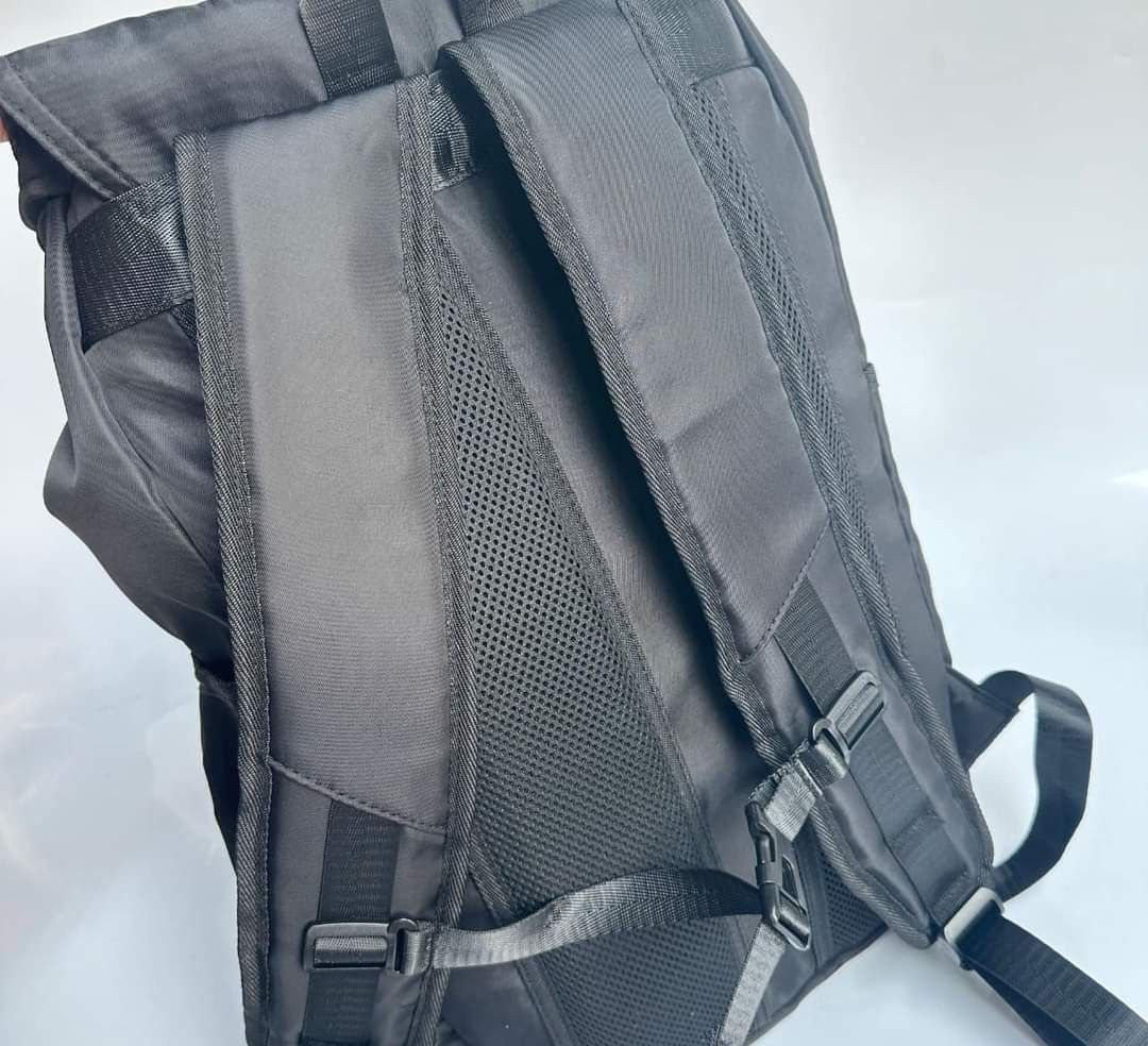 Backpack (Category: Backpacks) located in Singapore. Submitted by luvbees15 (Listing ID 1306279627, Image 7). Description: .