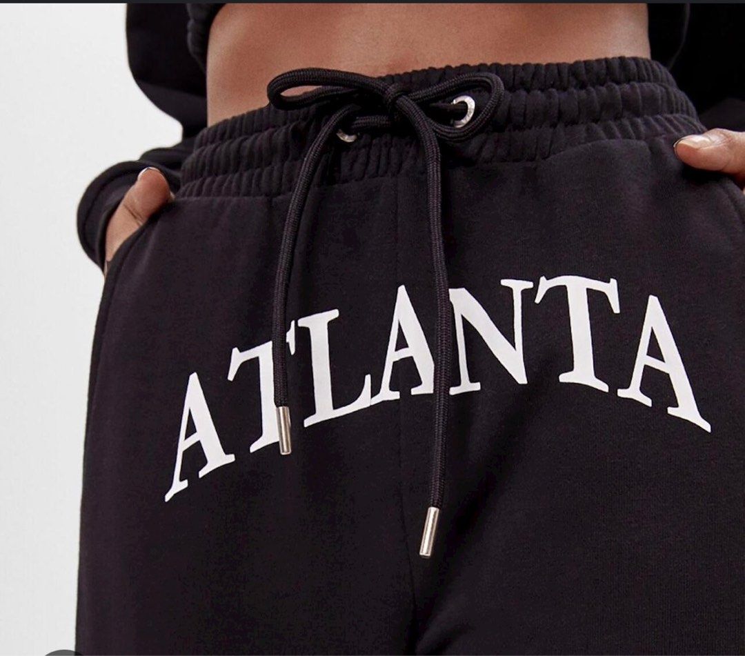 Pantalones atlanta bershka on sale