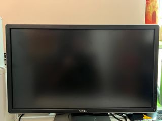 Dell 24" Monitor64186675052673110