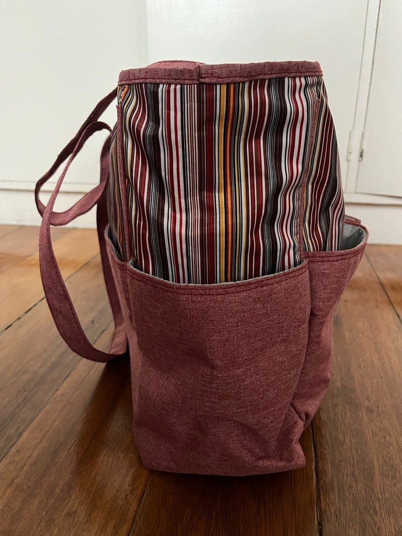 Diaper bag (Category: Diaper Bags & Wetbags) located in Manila. Submitted by gtwins (Listing ID 1306191948, Image 3). Description: .